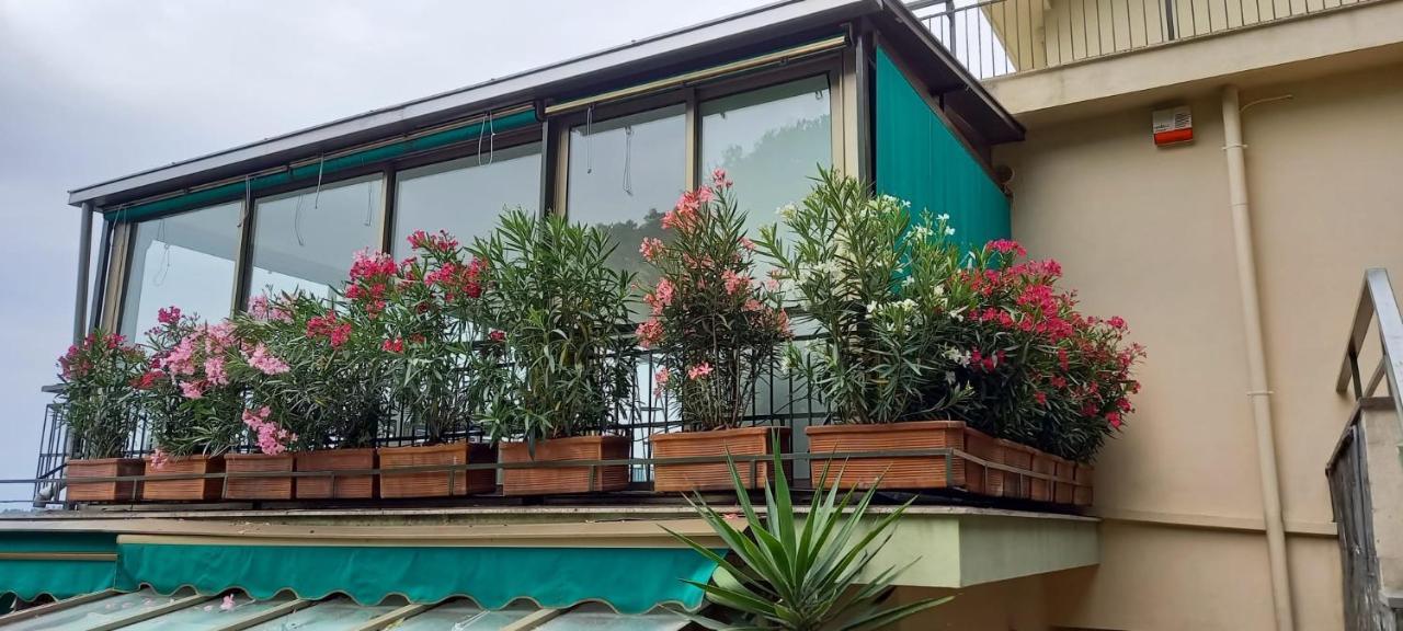 Apartamento La Terrazza Sul Golfo Rapallo Exterior foto